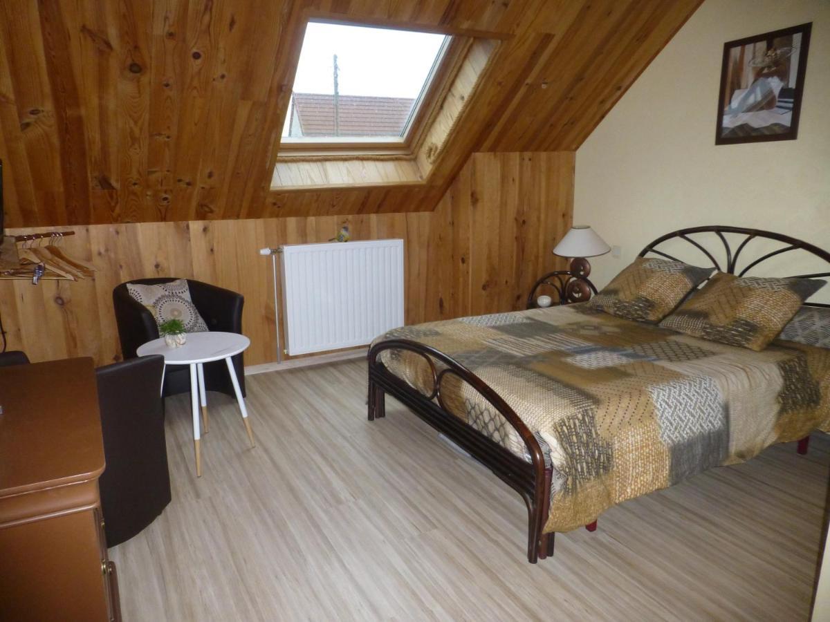 Chambres D'Hote Le Marronnier Champrougier Екстер'єр фото