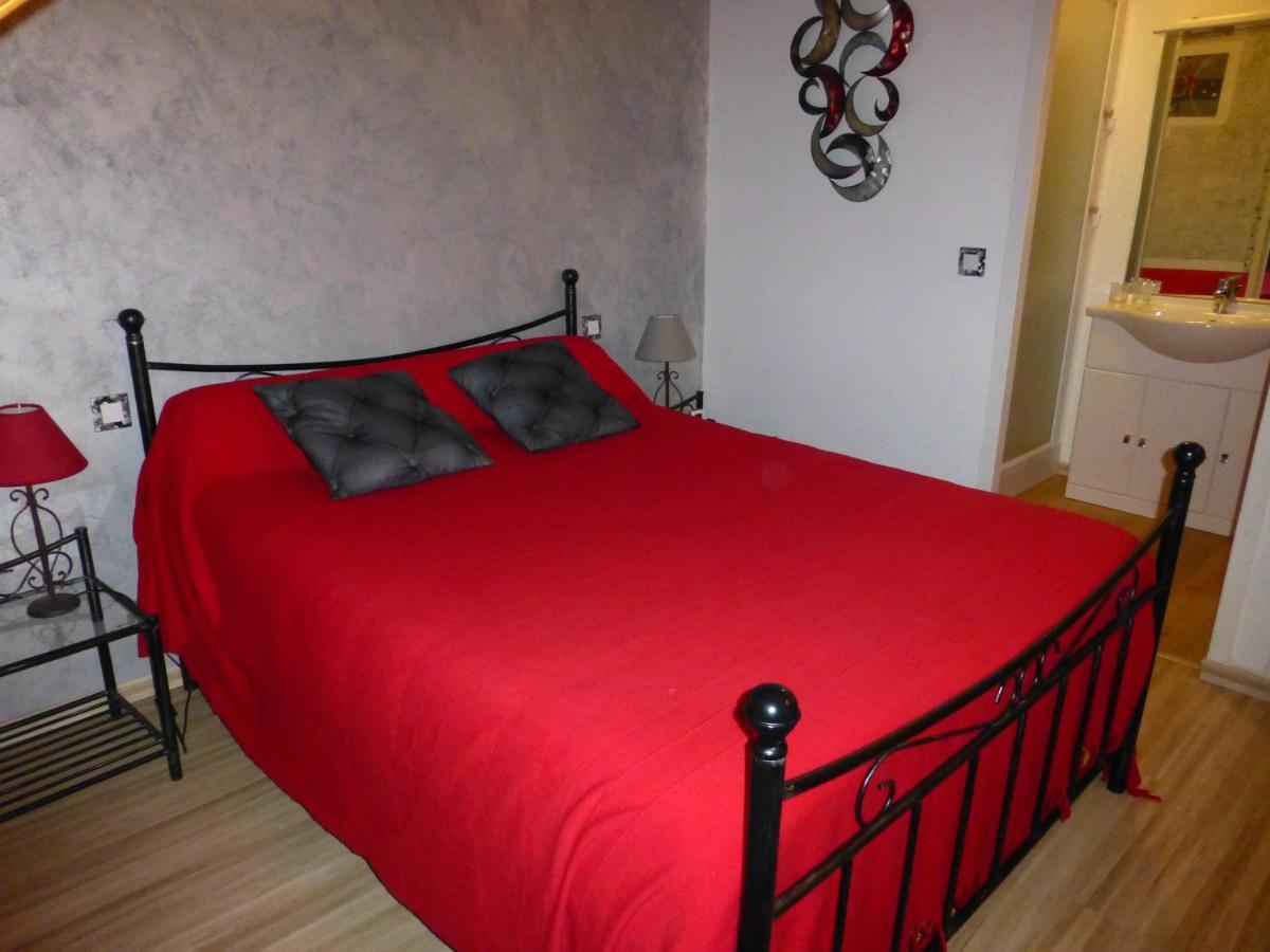 Chambres D'Hote Le Marronnier Champrougier Екстер'єр фото